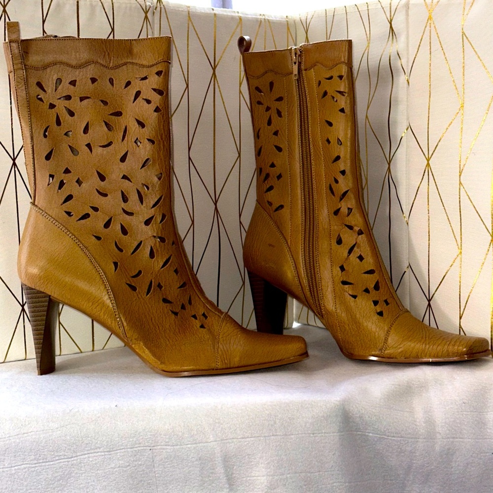 Predictions Square Toe 3 Inch Heeled Boots with Cutouts - Size 7 - Tan